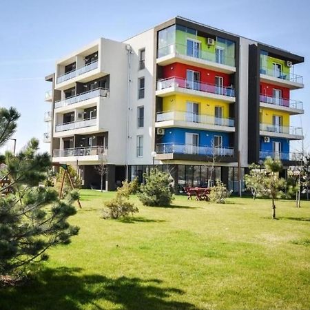 Tranzzit Airport Apartment II Otopeni Luaran gambar